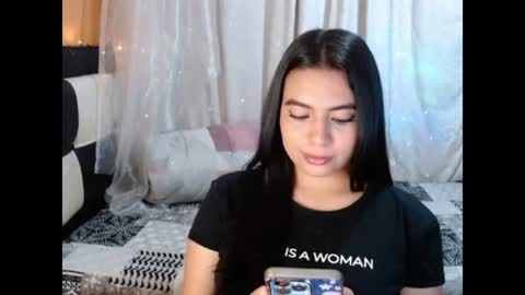 valentinasmith18 online show from August 3, 3:13 am