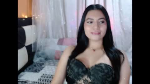 valentinasmith18 online show from August 10, 1:29 am