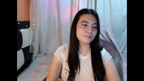 valentinasmith18 online show from August 17, 1:54 am