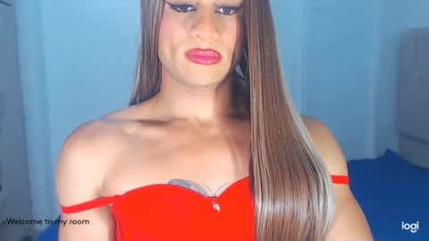 CLOE VALENTINA online show from August 12, 7:05 pm