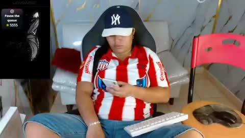 valeri_harpers4 online show from July 29, 8:27 pm