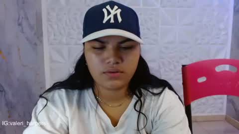 valeri_harpers4 online show from July 31, 7:41 pm
