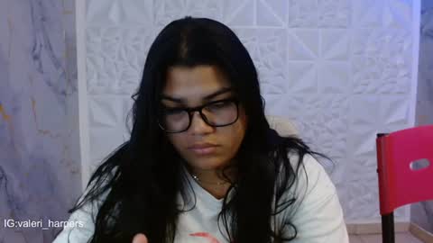 valeri_harpers4 online show from July 31, 8:47 pm