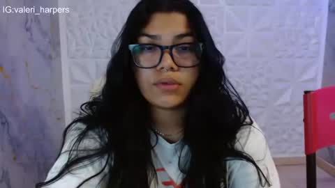 valeri_harpers4 online show from July 31, 10:59 pm