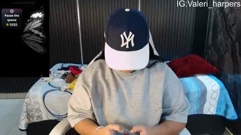 valeri_harpers4 online show from August 15, 9:30 pm