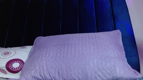 valeri_sotoo online show from August 15, 2:32 pm