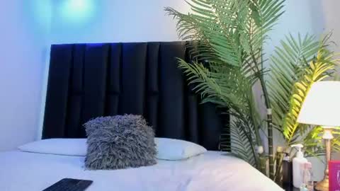 valeri_tafur online show from July 31, 3:29 pm