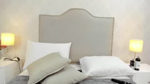 valeriaarosee online show from August 13, 3:37 pm