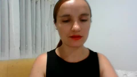 valeriafrannco online show from August 1, 12:05 am