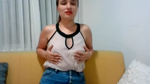 valeriafrannco online show from August 5, 4:10 am
