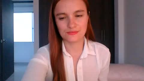 valeriafrannco online show from August 12, 11:07 pm
