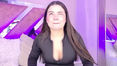 valeriaortegaa online show from August 11, 12:40 pm