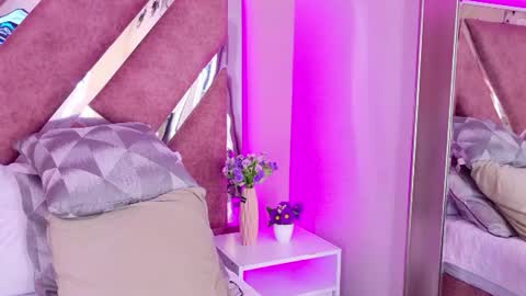 valeriaortegaa online show from August 15, 3:38 pm