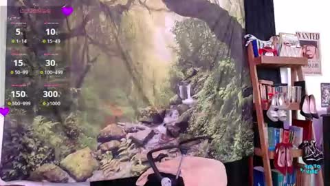 Valerie online show from August 7, 2:44 am