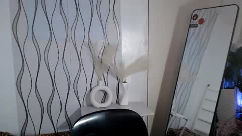 valerie online show from August 9, 1:06 am