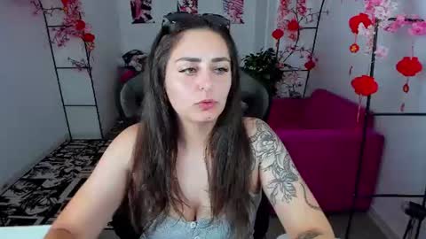Valerie online show from July 6, 4:10 pm