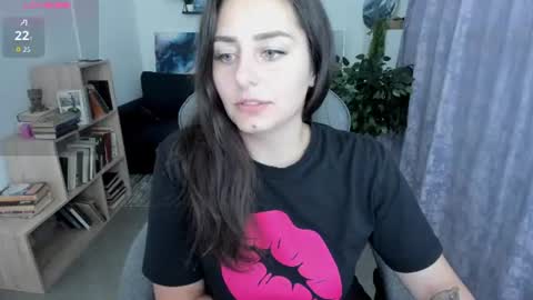 Valerie online show from August 10, 8:10 pm