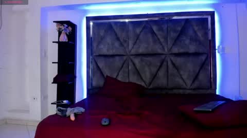 valerios_ online show from August 10, 3:02 pm