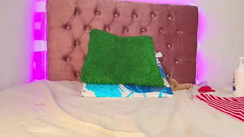 valery_adams13 online show from July 9, 12:54 pm