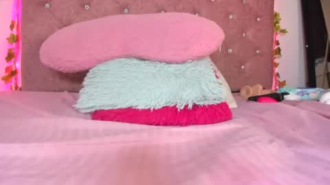 valery_adams13 online show from August 11, 1:57 pm