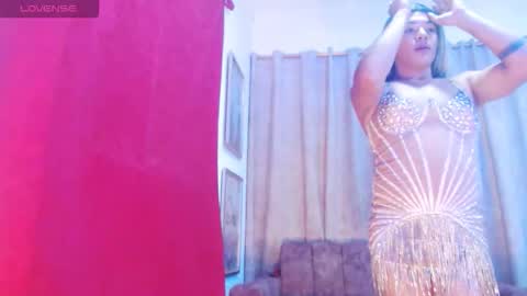 valery_smolls22 online show from March 3, 8:55 am