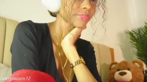 Valery swan1 online show from August 6, 7:57 pm