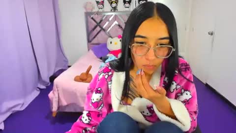 valery online show from August 11, 4:47 am