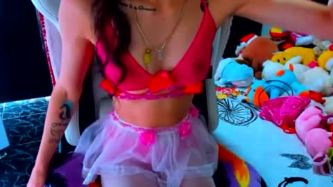 Valery Baker online show from August 5, 6:39 pm