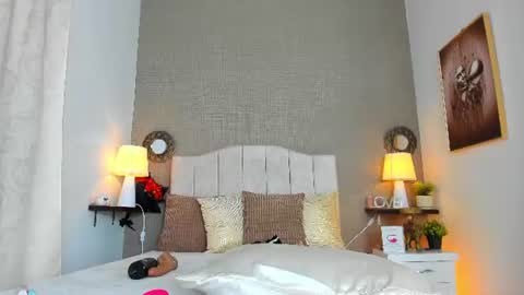 valery online show from August 13, 4:48 am