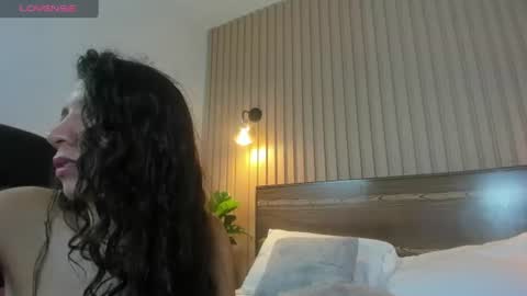 valeryn rosse online show from August 12, 4:37 am