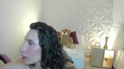 valeryn rosse online show from August 13, 3:53 am