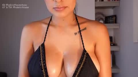 Dayii  OF dayiisalazar29 online show from August 13, 1:52 am