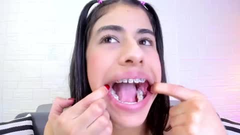 Valery Rivas online show from August 3, 11:12 pm