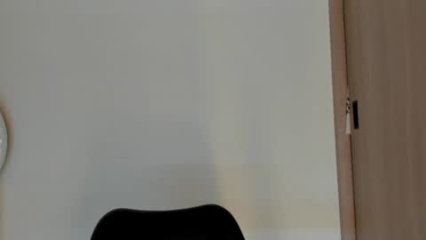 valezny69 online show from August 12, 3:53 am
