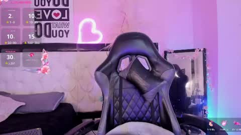 valk_diaz online show from August 3, 11:06 am