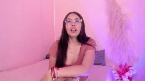 valk_diaz online show from August 11, 10:39 am