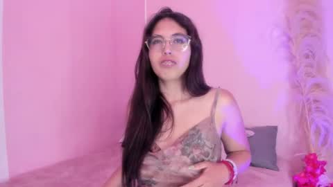 valk_diaz online show from August 13, 7:33 am