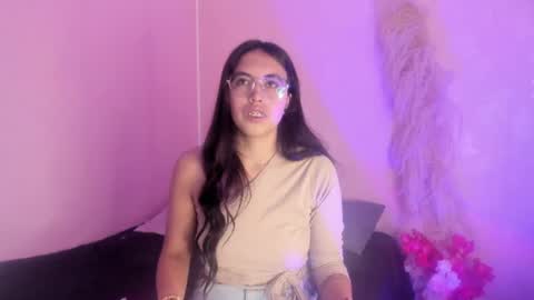valk_diaz online show from August 15, 5:00 am