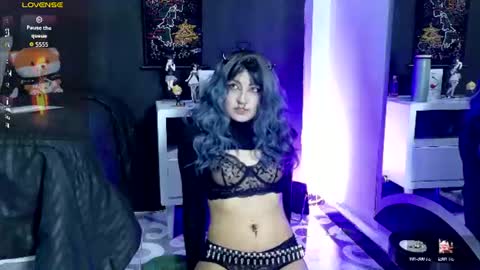  x  online show from July 15, 10:54 pm