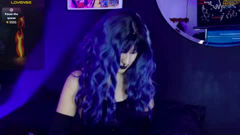  x  online show from July 30, 3:03 am