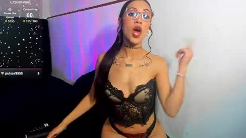 valkiria_9 online show from August 15, 3:43 am