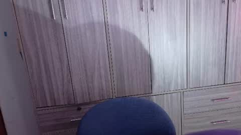 valkiria_rose1 online show from August 4, 6:10 am