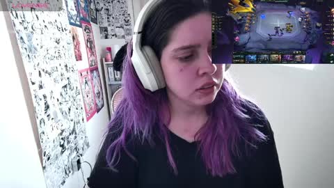 Im Violet online show from April 9, 2:03 pm
