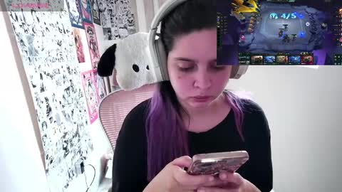 Im Violet online show from April 9, 4:04 pm