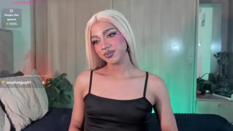 Cinnamon  online show from August 11, 7:05 pm