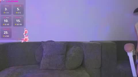 vampylulu online show from August 5, 5:49 am