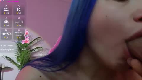 vampylulu online show from August 15, 7:01 am