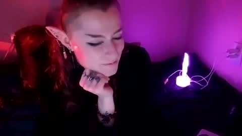 Vampyre Prince online show from August 11, 6:37 am