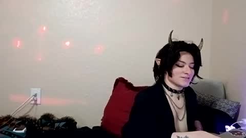 Vampyre Prince online show from August 12, 6:05 am