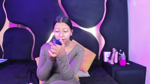 Vane online show from August 11, 2:30 pm